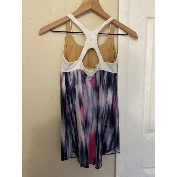 Lululemon Venus Tank Top - Picture 3 of 3